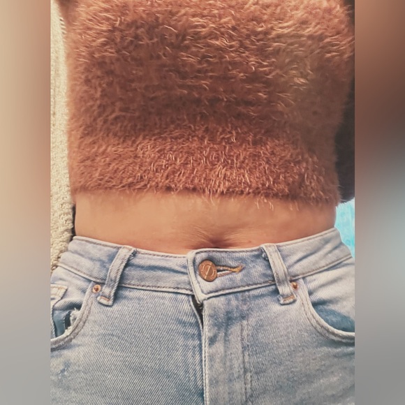 NWT • Express Cropped Fuzzy Brown Turtleneck Sweater - Picture 8 of 10
